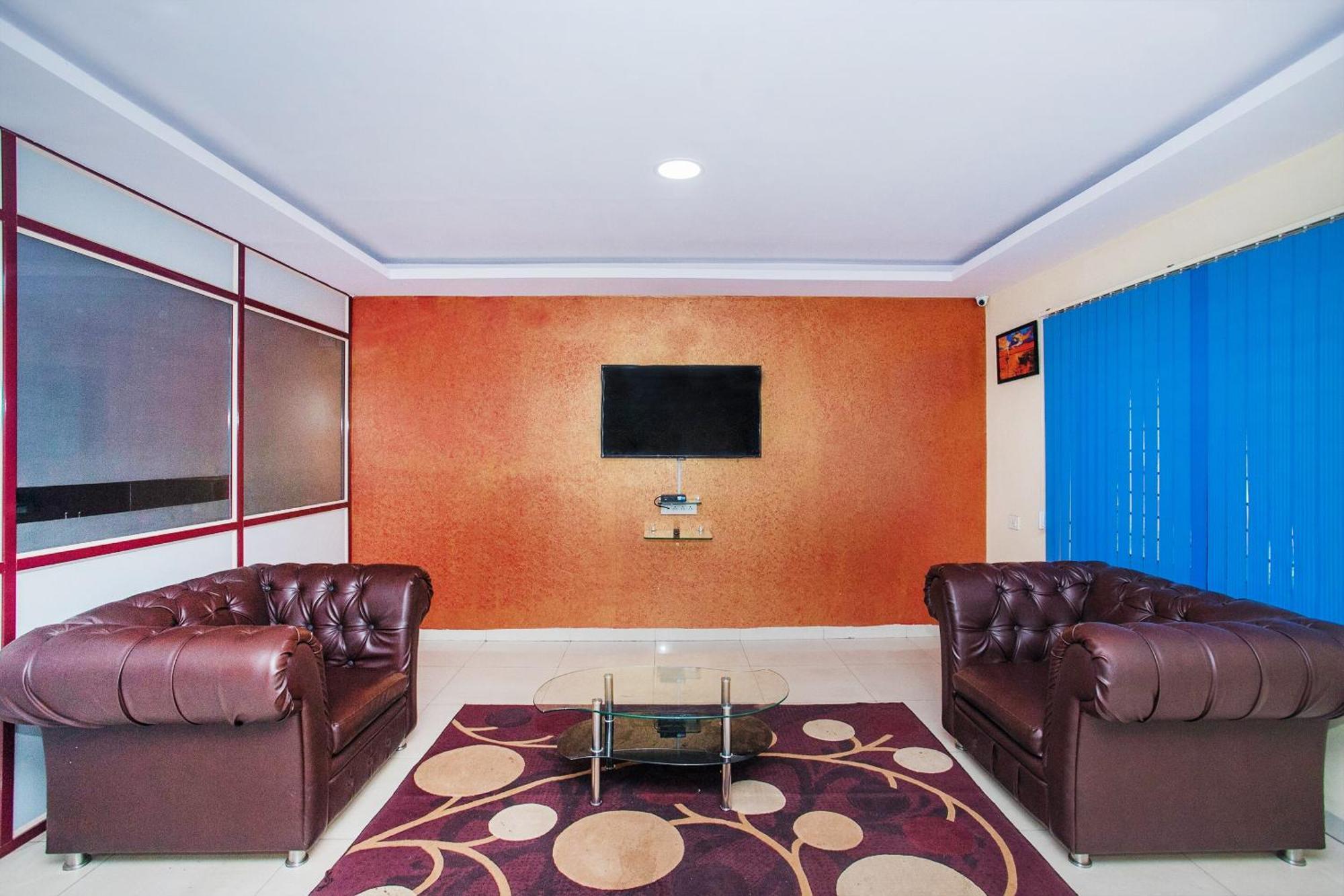 Jālahalli Hotel O Gymkhana Comforts מראה חיצוני תמונה