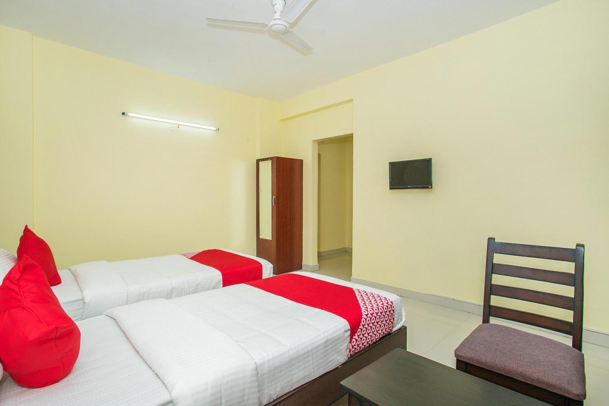 Jālahalli Hotel O Gymkhana Comforts מראה חיצוני תמונה