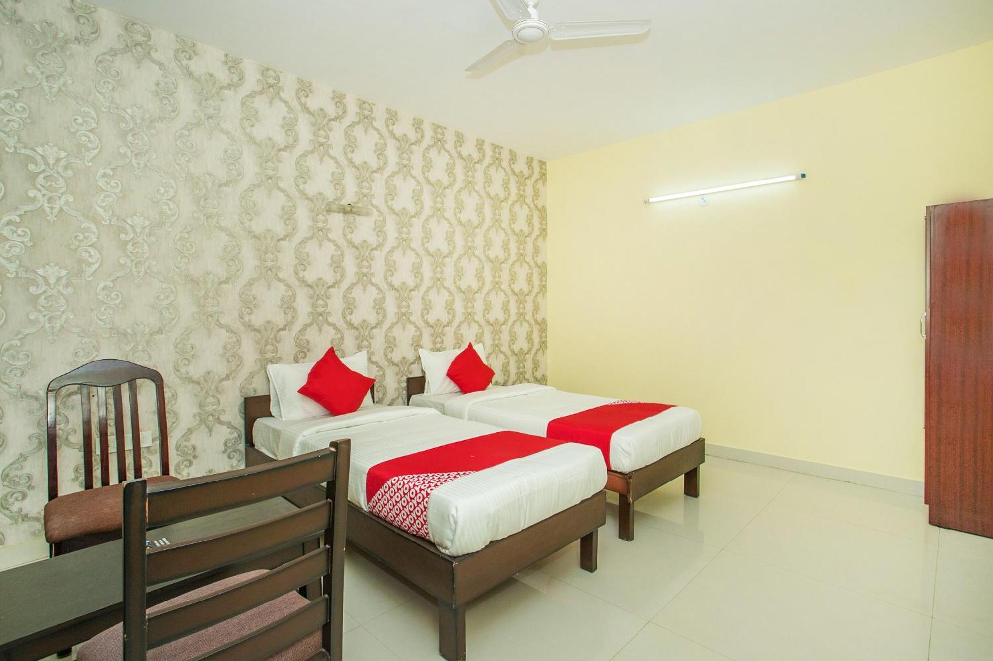 Jālahalli Hotel O Gymkhana Comforts מראה חיצוני תמונה