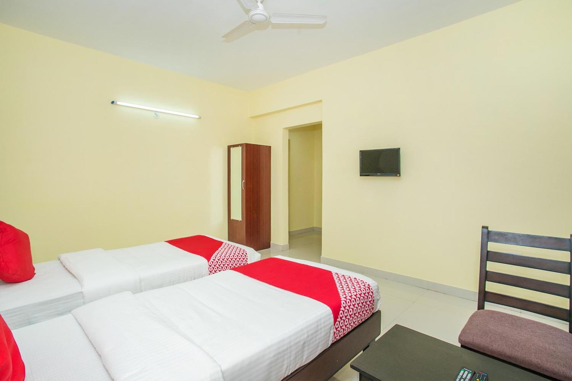 Jālahalli Hotel O Gymkhana Comforts מראה חיצוני תמונה