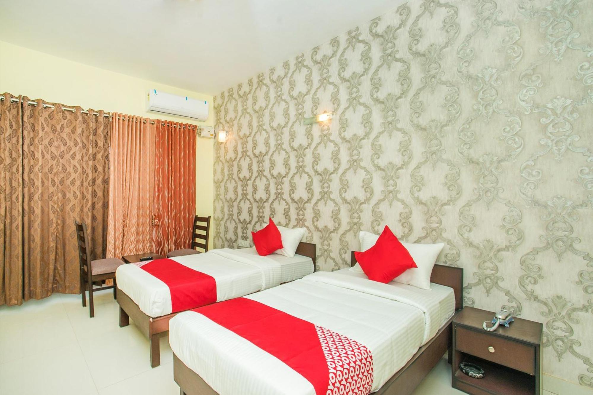 Jālahalli Hotel O Gymkhana Comforts מראה חיצוני תמונה