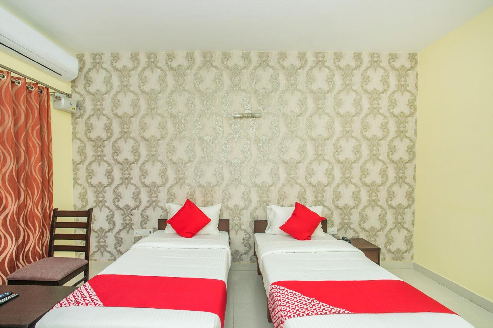 Jālahalli Hotel O Gymkhana Comforts מראה חיצוני תמונה