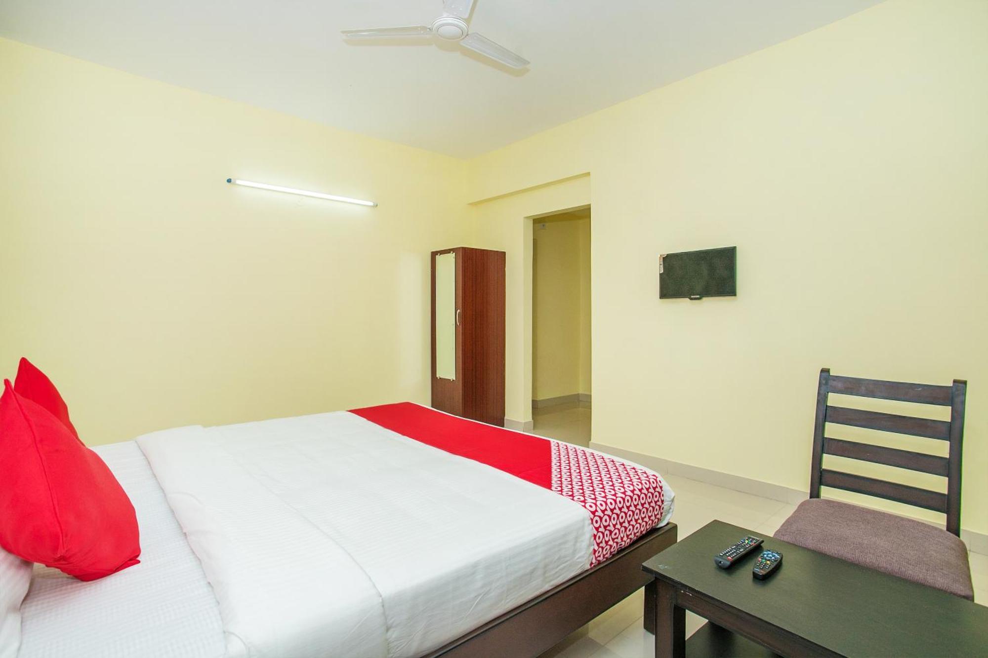 Jālahalli Hotel O Gymkhana Comforts מראה חיצוני תמונה