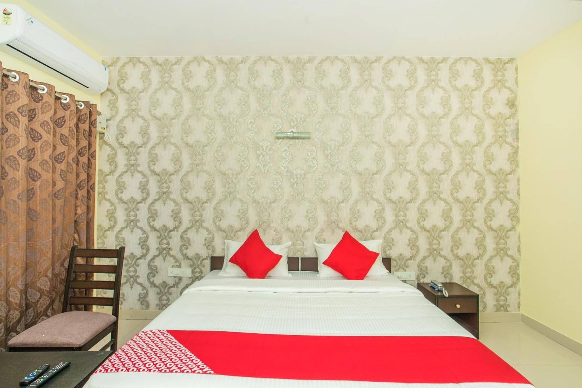 Jālahalli Hotel O Gymkhana Comforts מראה חיצוני תמונה